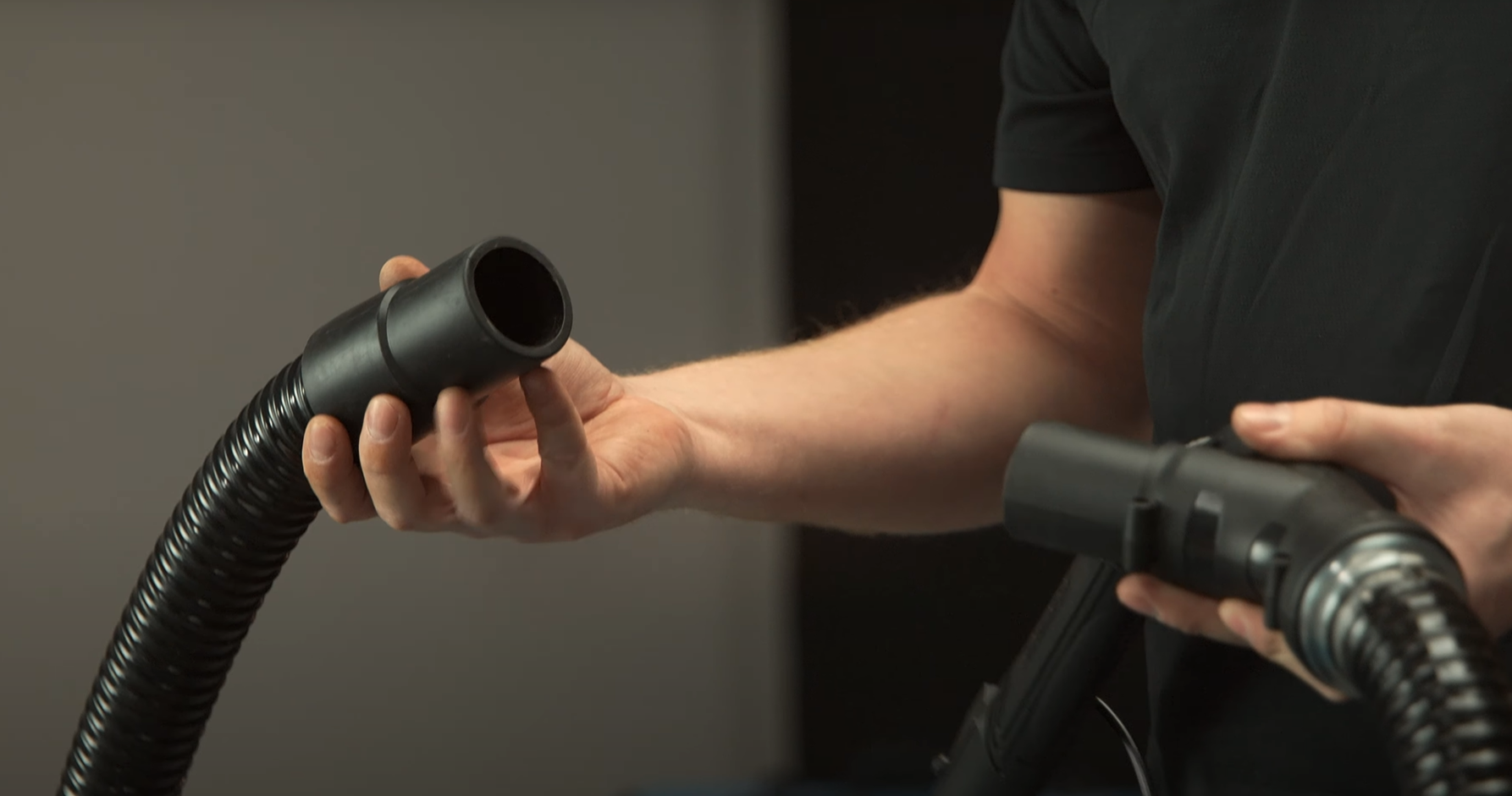 Connecting to a fume extraction unit